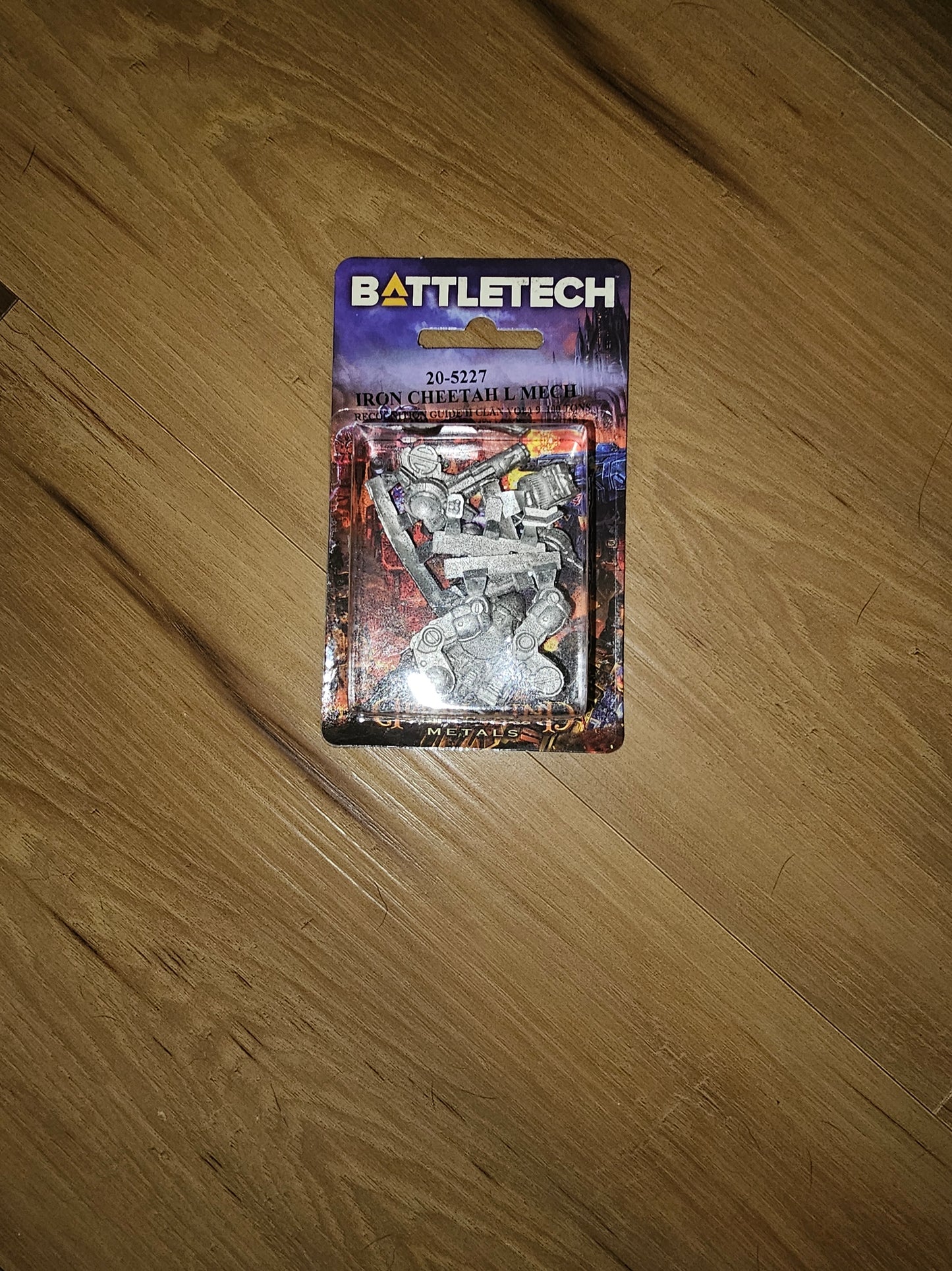 Battletech Iron Cheetah L Mech 20-5227 (*See Per Order Flat Rate Shipping)
