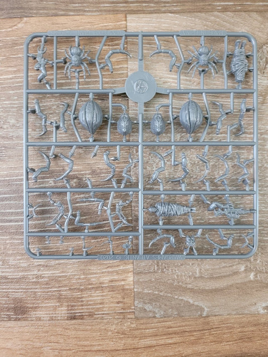 Classic Fantasy Giant Spiders single sprue  (*See Per Order Flat Rate Shipping)