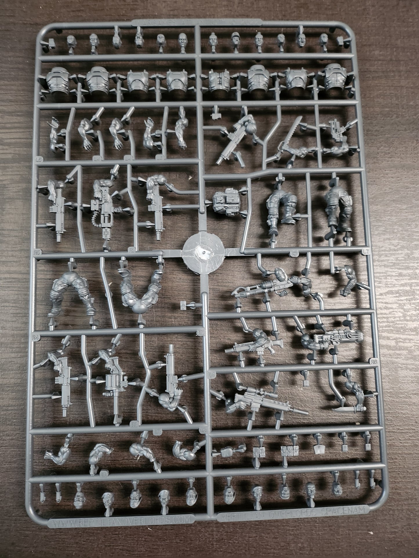 Wargames Atlantic Reptilian Overlords Spacenam Single Sprue 5 figures (*See Per Order Flat Rate Shipping)