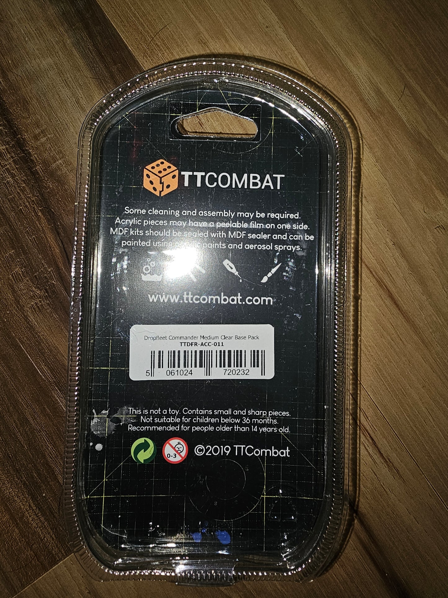 Dropfleet Commander Medium Clear Base Pack (*See Per Order Flat Rate Shipping)