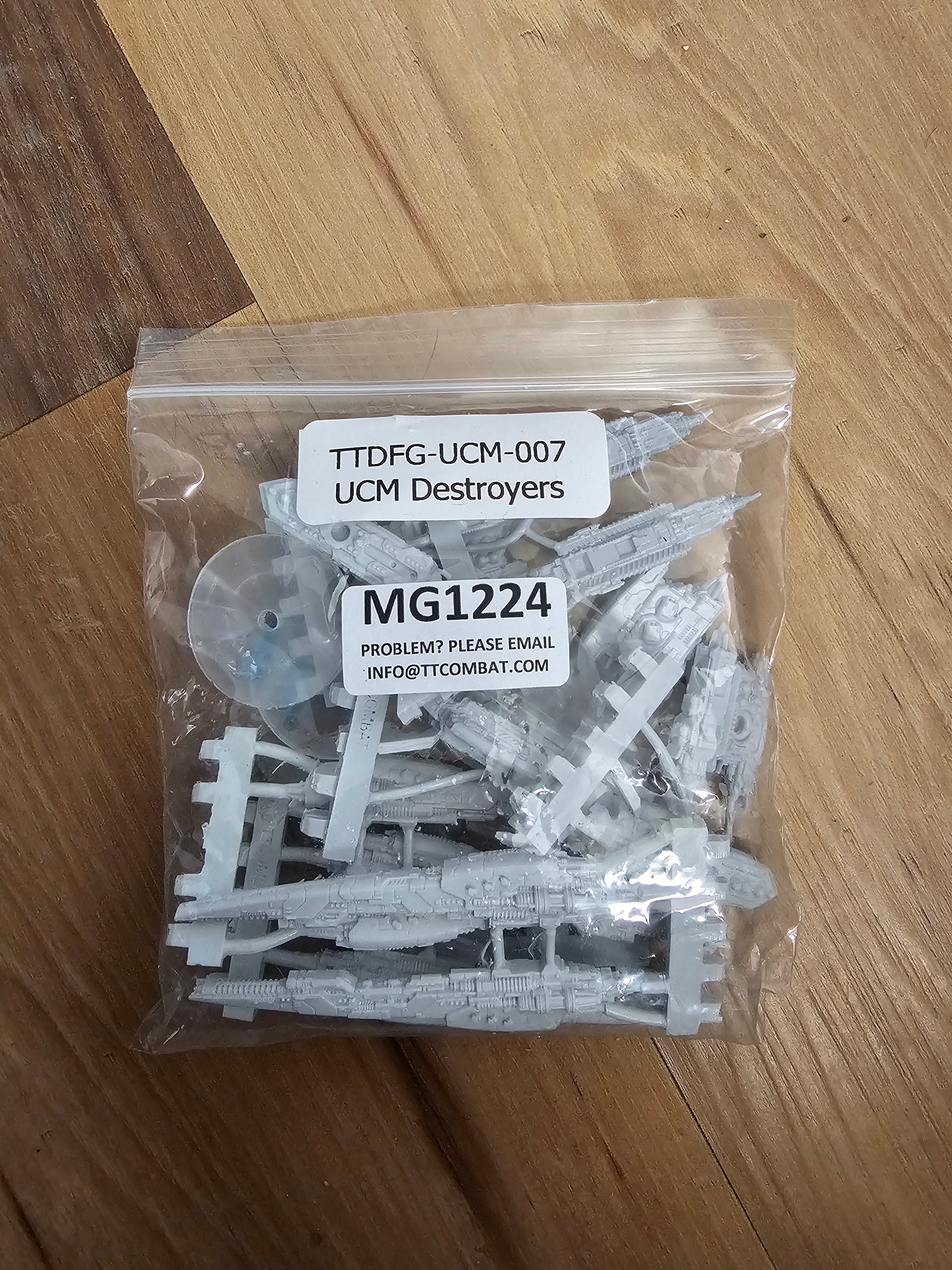 Dropfleet Commander UCM Destroyers (*See Per Order Flat Rate Shipping)