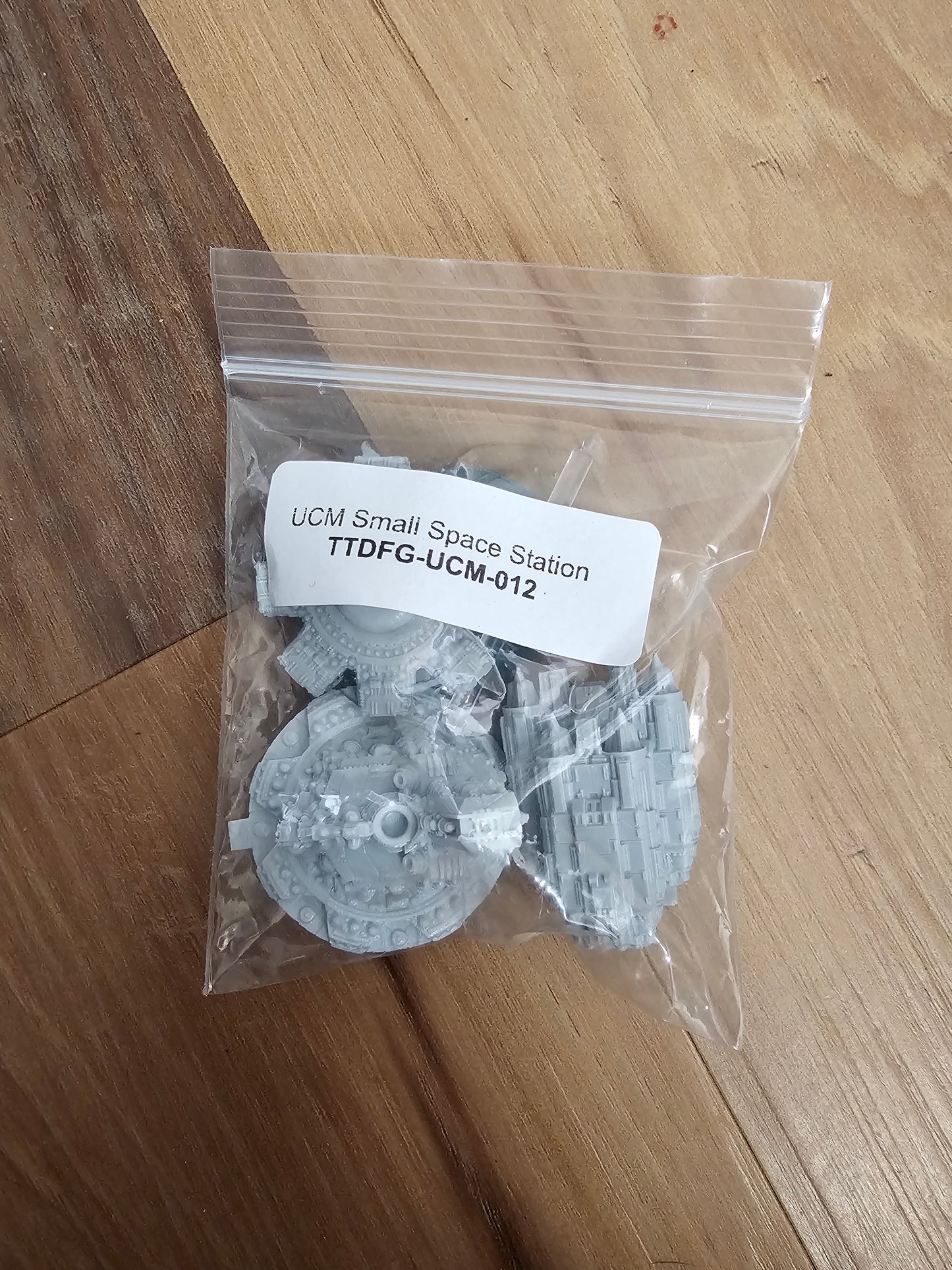 Dropfleet Commander Small Space Station (*See Per Order Flat Rate Shipping)