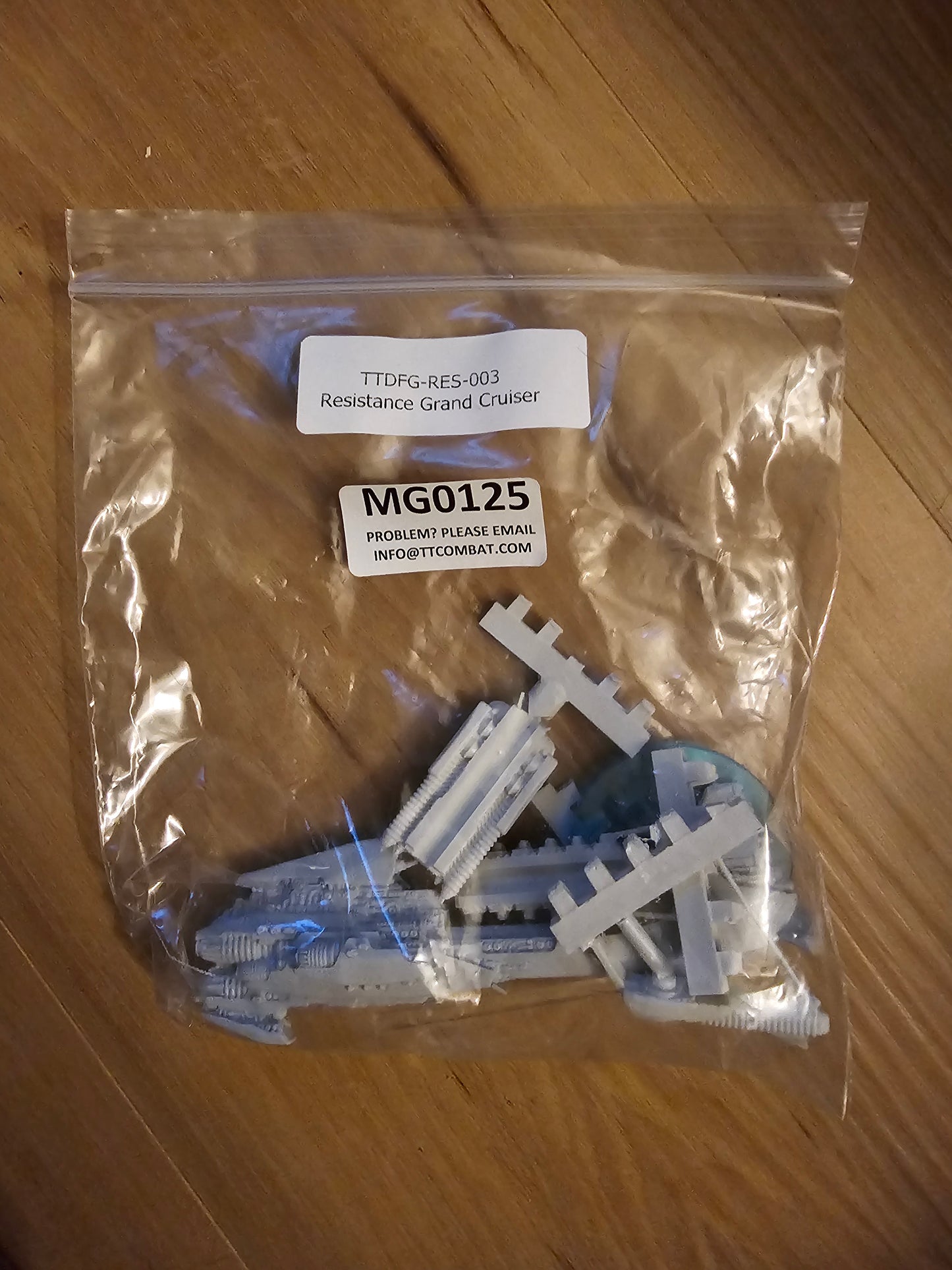 Dropfleet Commander Resistance Grand Cruiser (*See Per Order Flat Rate Shipping)