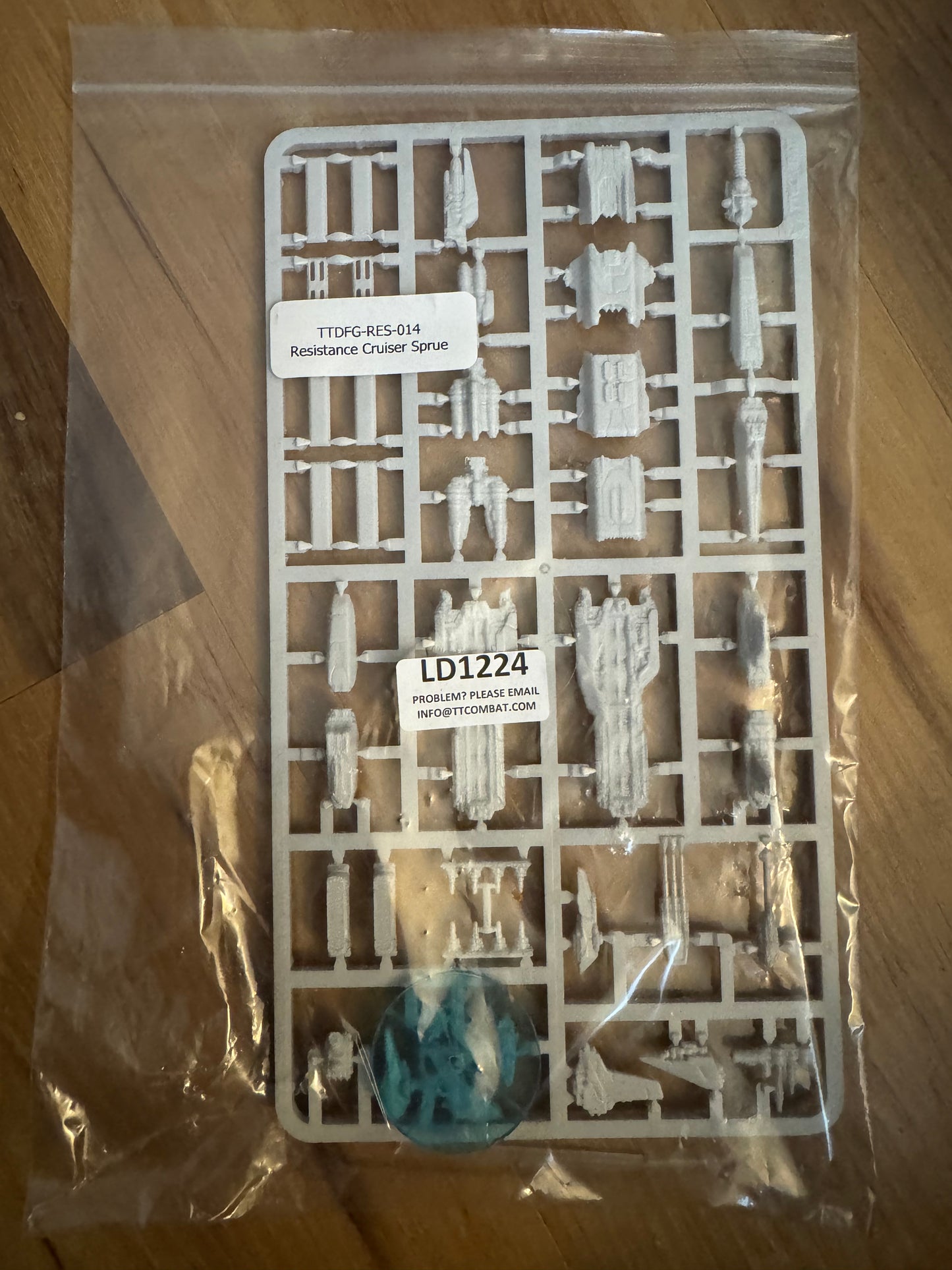 Dropfleet Commander Resistance Cruiser Sprue (*See Per Order Flat Rate Shipping)